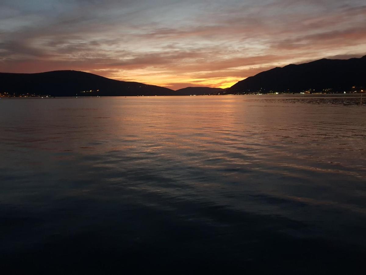 Sunset Apartment Tivat Exterior photo
